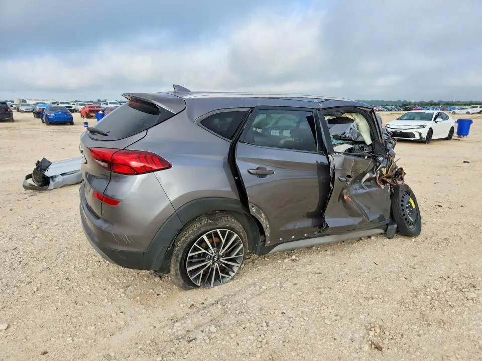 2020 HYUNDAI TUCSON SEL  