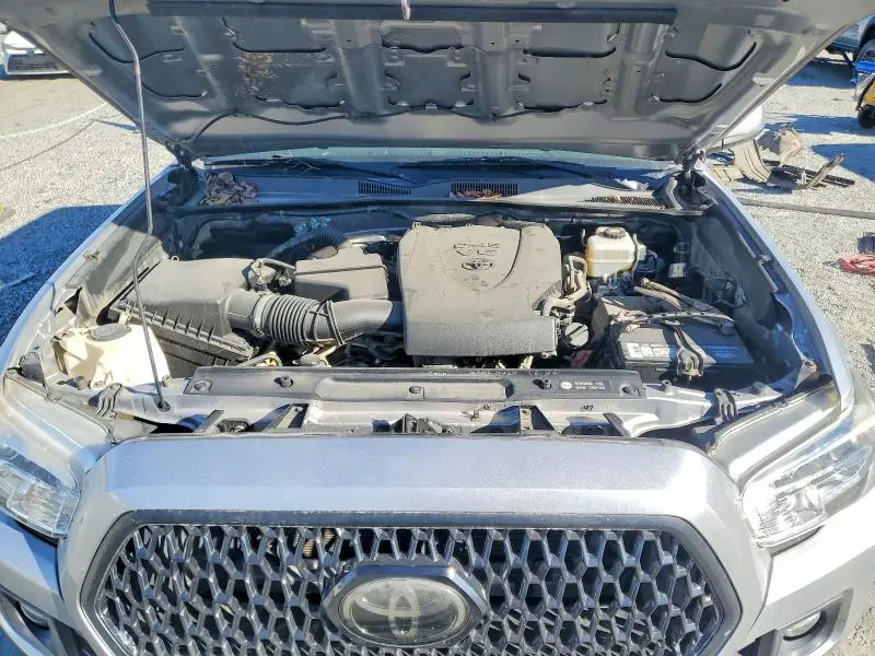 2018 TOYOTA TACOMA DOUBLE CAB  