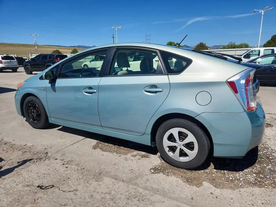 2013 TOYOTA PRIUS TWO  