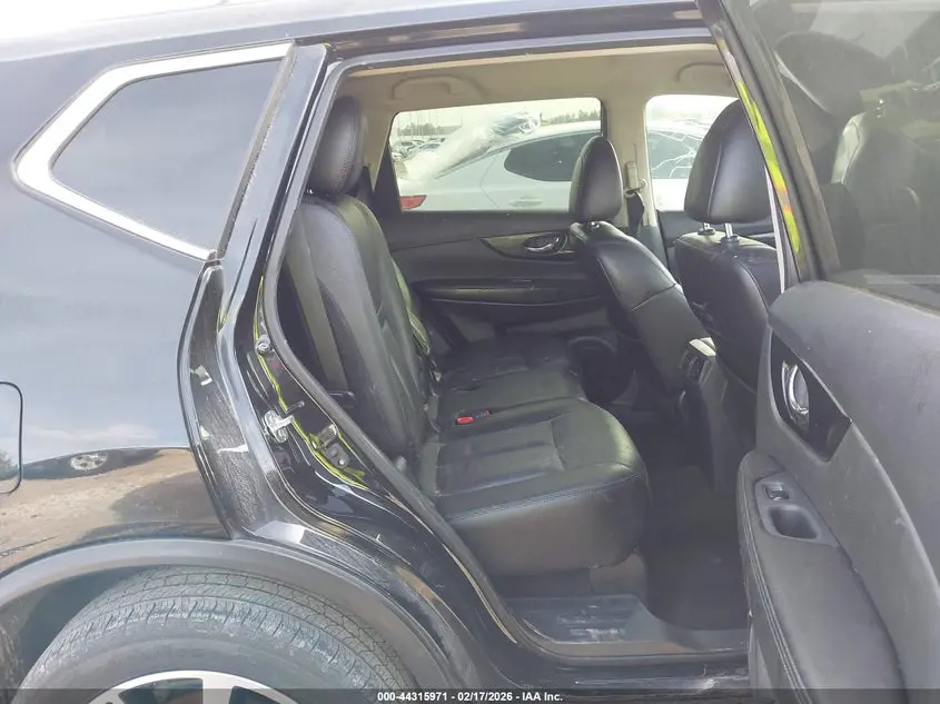 2019 NISSAN ROGUE SL