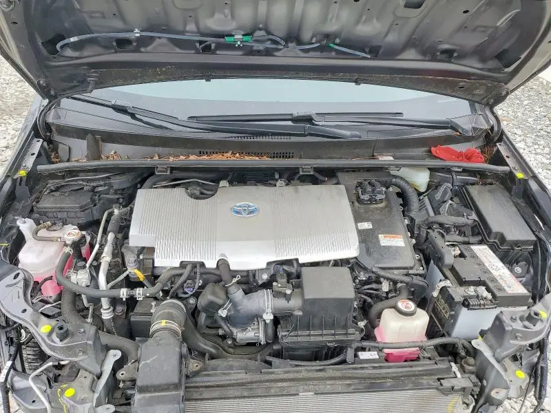 2022 TOYOTA PRIUS XLE AWD-E  