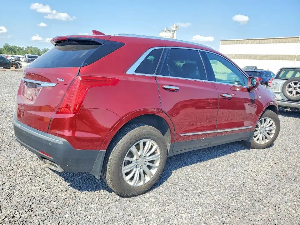2017 CADILLAC XT5   