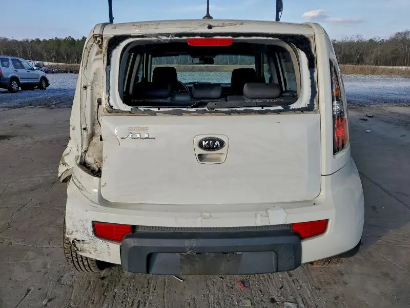 2010 KIA SOUL +  