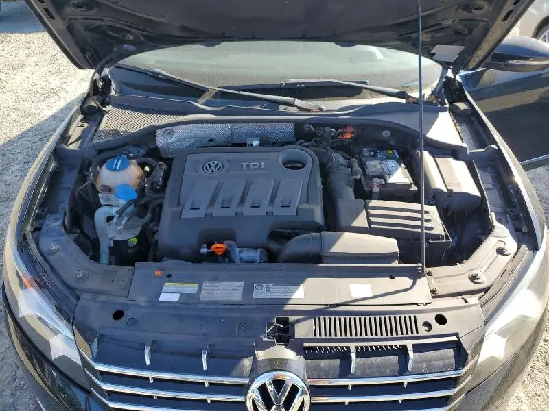 2012 VOLKSWAGEN PASSAT SEL  
