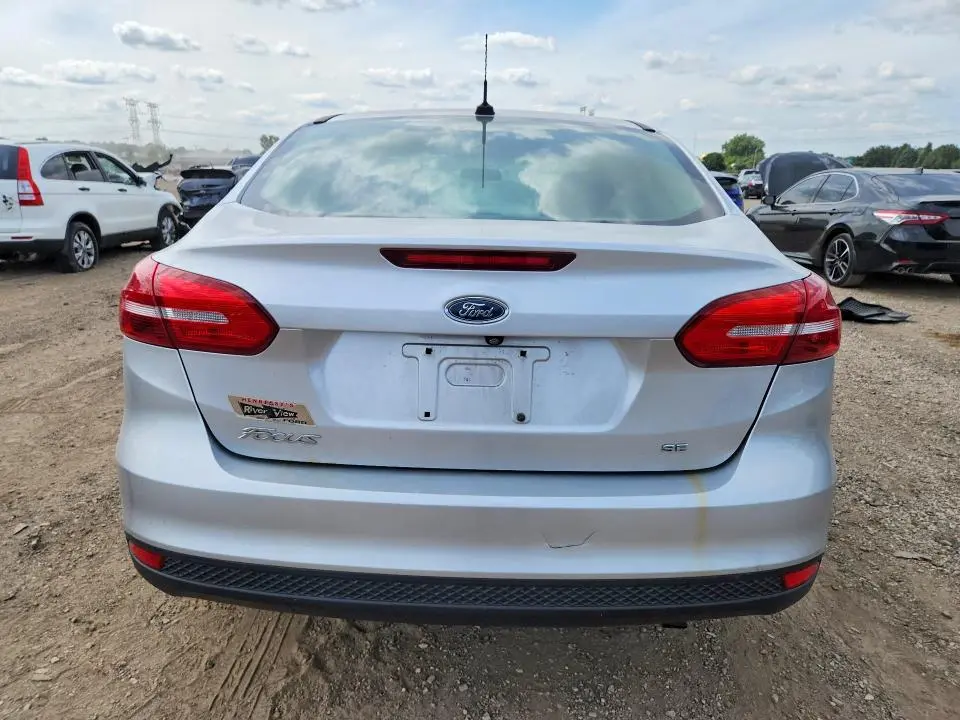 2017 FORD FOCUS SE  