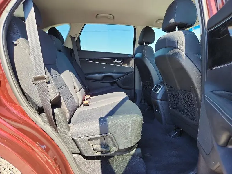 2018 KIA SORENTO LX V6  