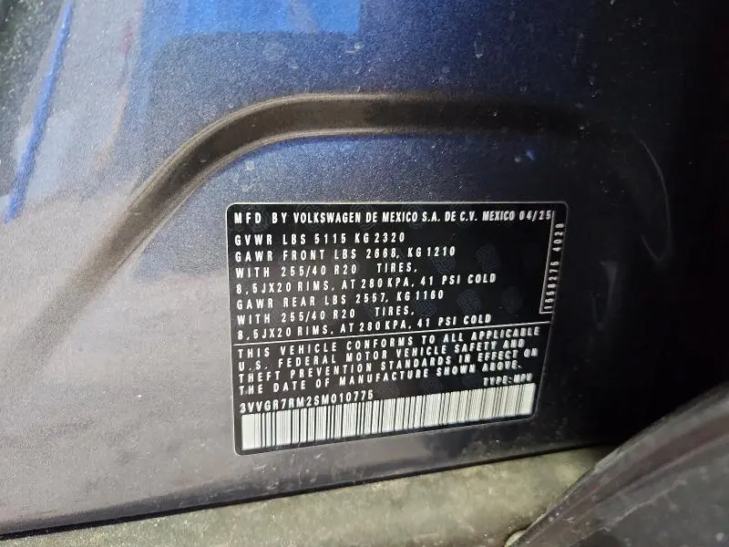 2025 VOLKSWAGEN TIGUAN SE R-LINE BLACK  