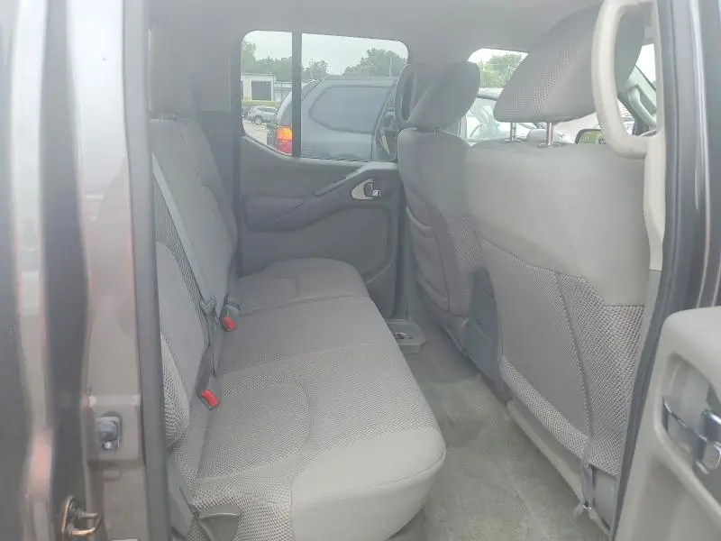 2016 NISSAN FRONTIER S  