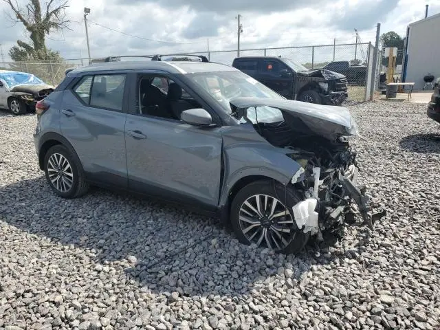 2022 NISSAN KICKS SV  