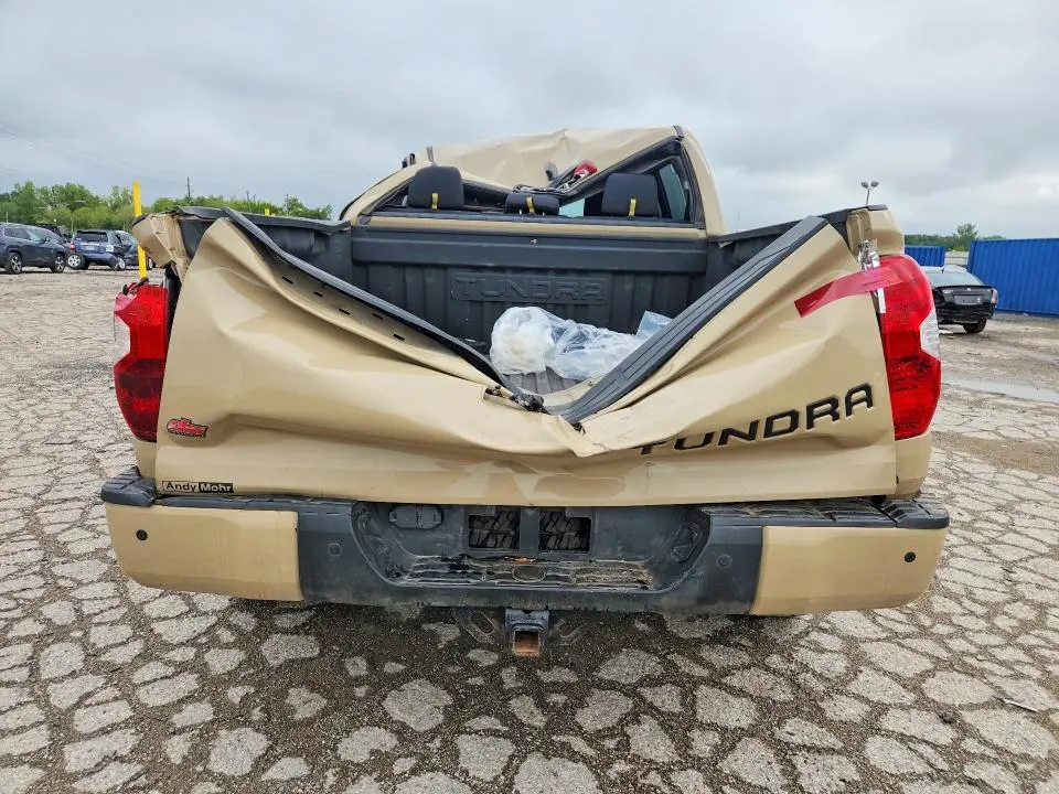 2020 TOYOTA TUNDRA SR5  