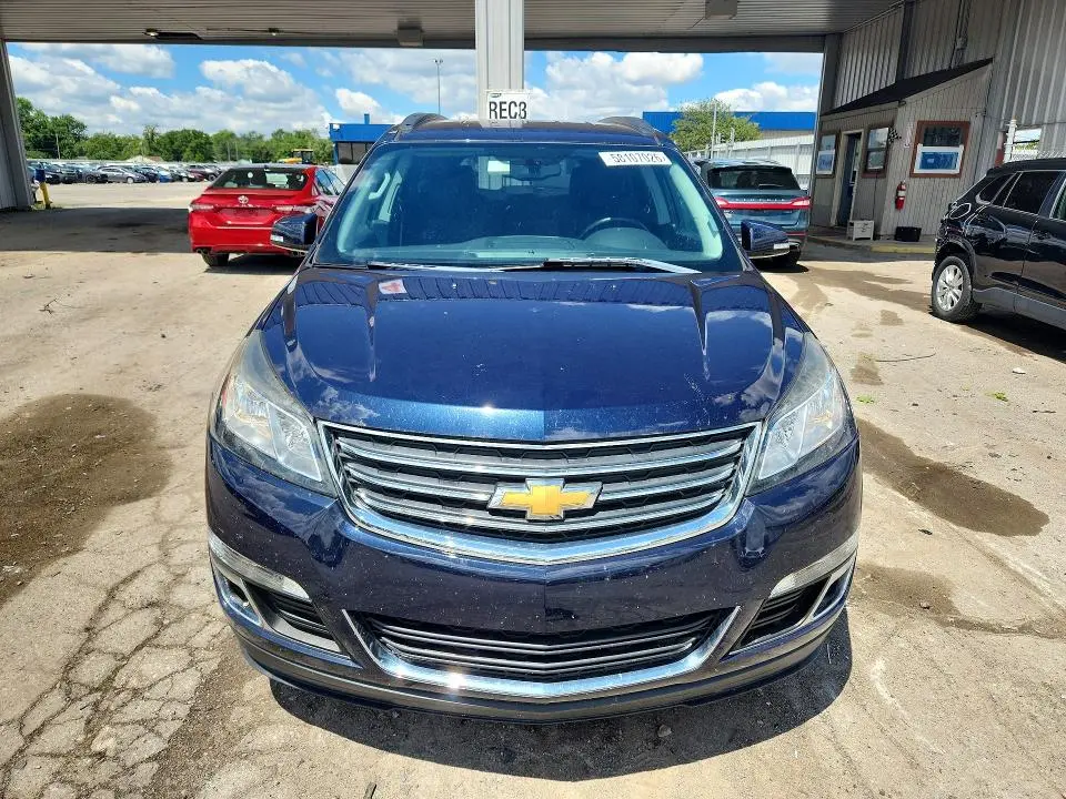 2017 CHEVROLET TRAVERSE LT  