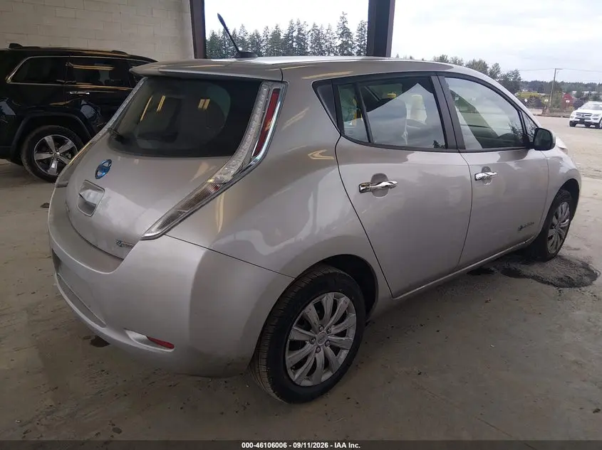 2013 NISSAN LEAF S