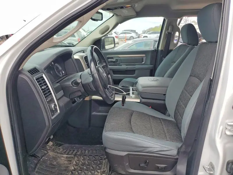 2014 RAM 1500 SLT  