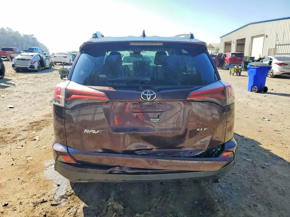 2017 TOYOTA RAV4 XLE  