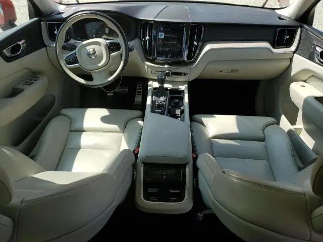 2018 VOLVO XC60 T6  