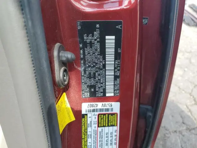 2012 TOYOTA SIENNA XLE  