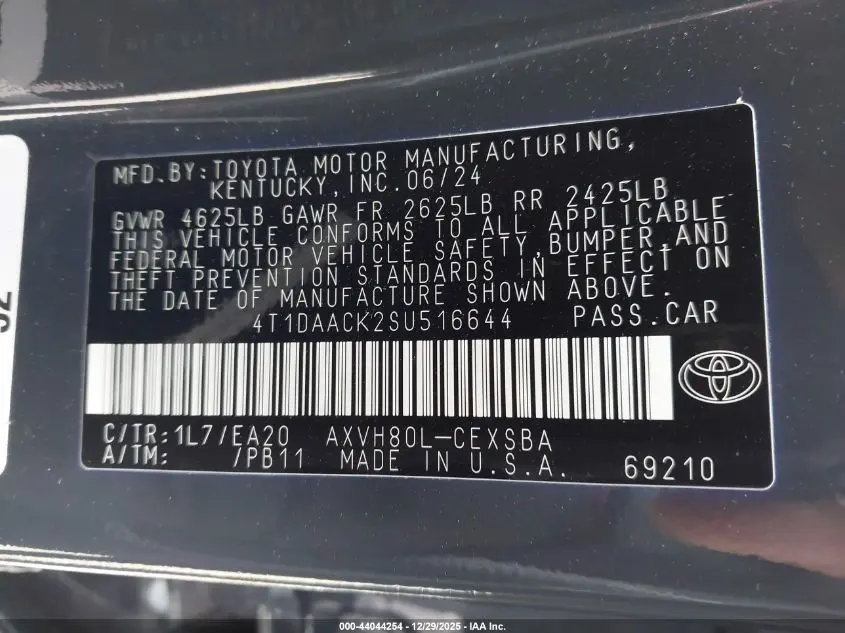 2025 TOYOTA CAMRY SE