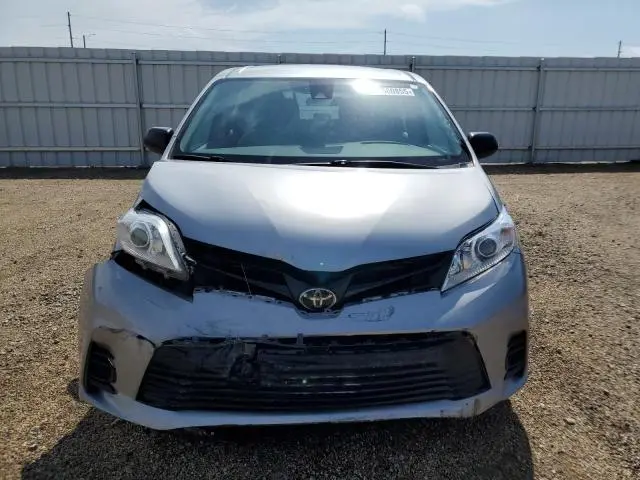 2018 TOYOTA SIENNA L  