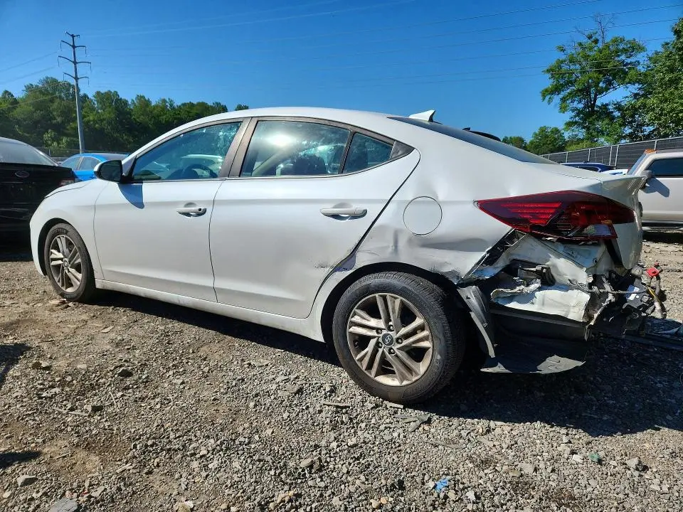 2019 HYUNDAI ELANTRA SE  