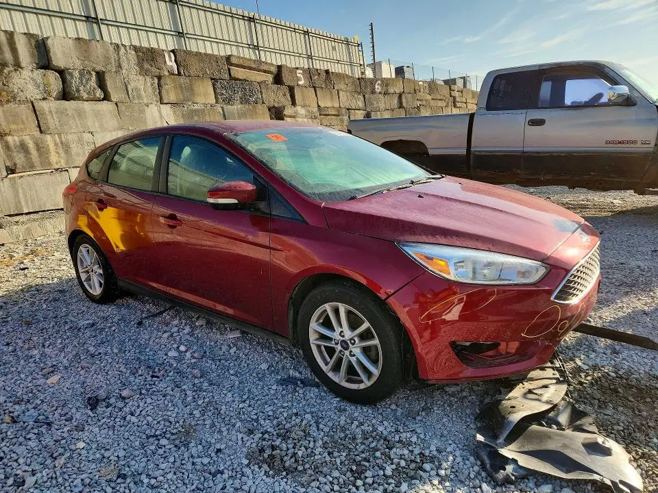 2016 FORD FOCUS SE  