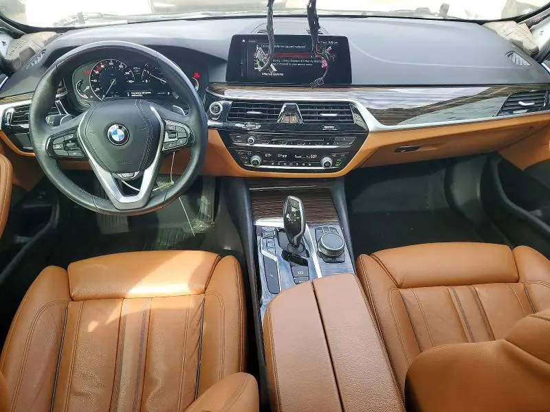 2019 BMW 530 XI  