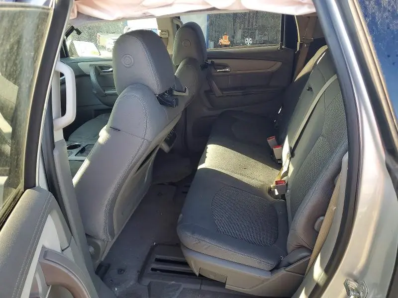 2015 CHEVROLET TRAVERSE LS  