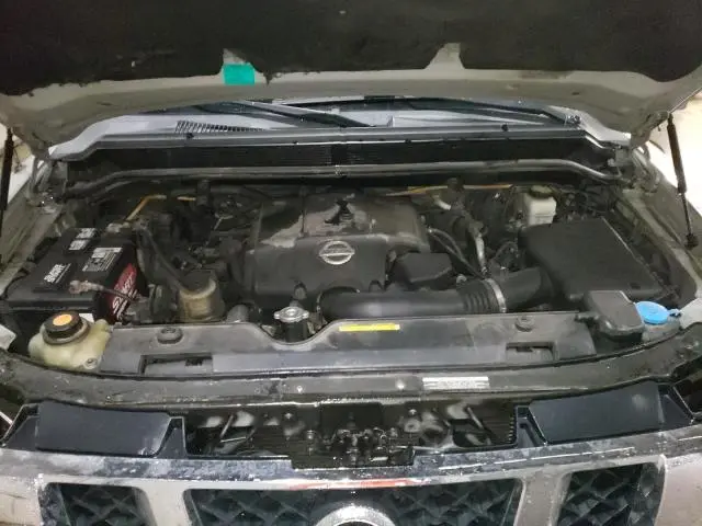 2010 NISSAN TITAN XE  