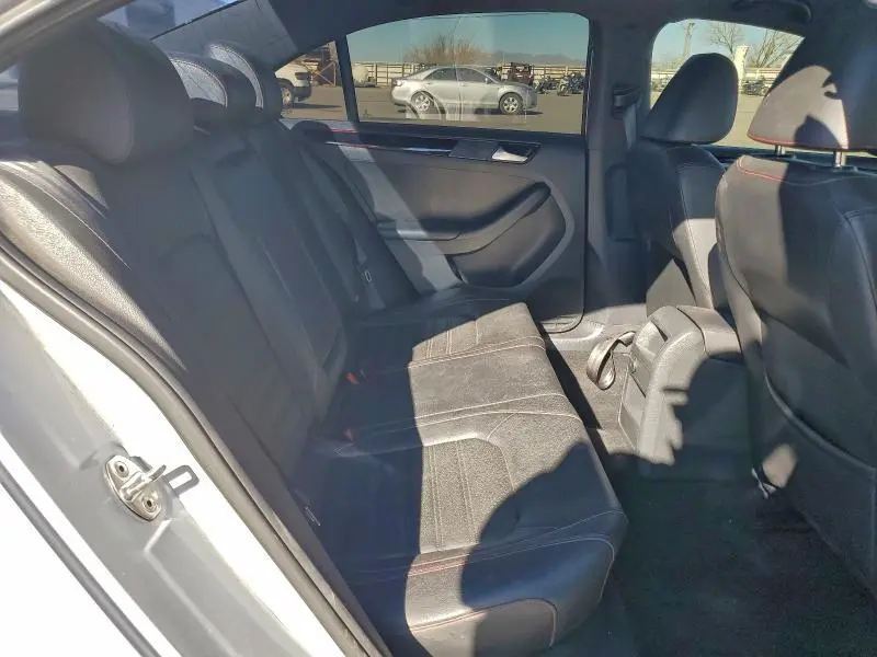 2017 VOLKSWAGEN JETTA GLI  