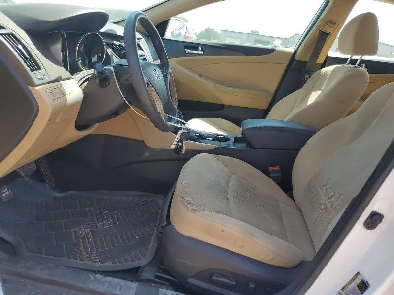 2013 HYUNDAI SONATA GLS  