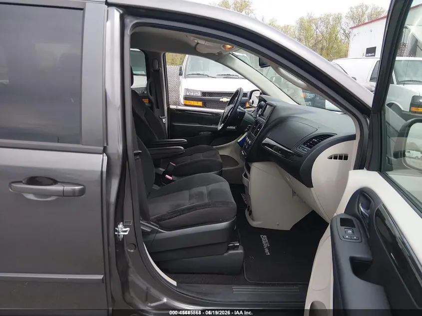 2017 DODGE GRAND CARAVAN SE