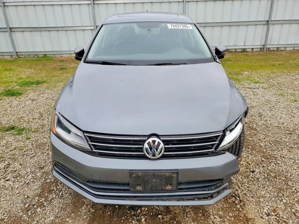 2017 VOLKSWAGEN JETTA SE  