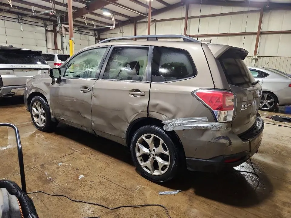 2017 SUBARU FORESTER   