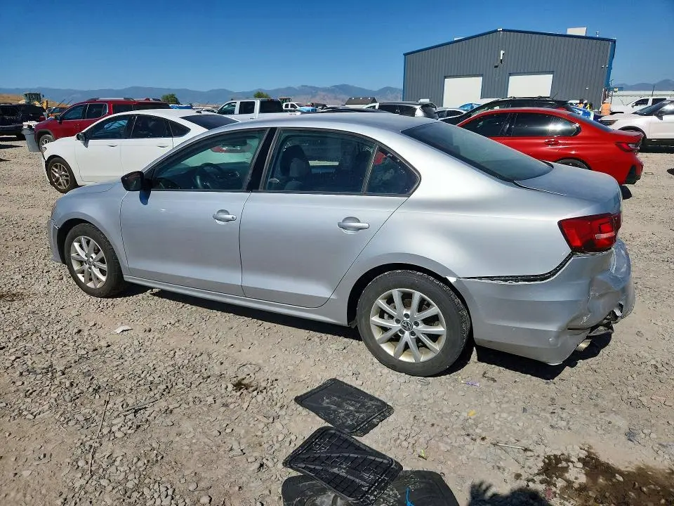 2015 VOLKSWAGEN JETTA SE  