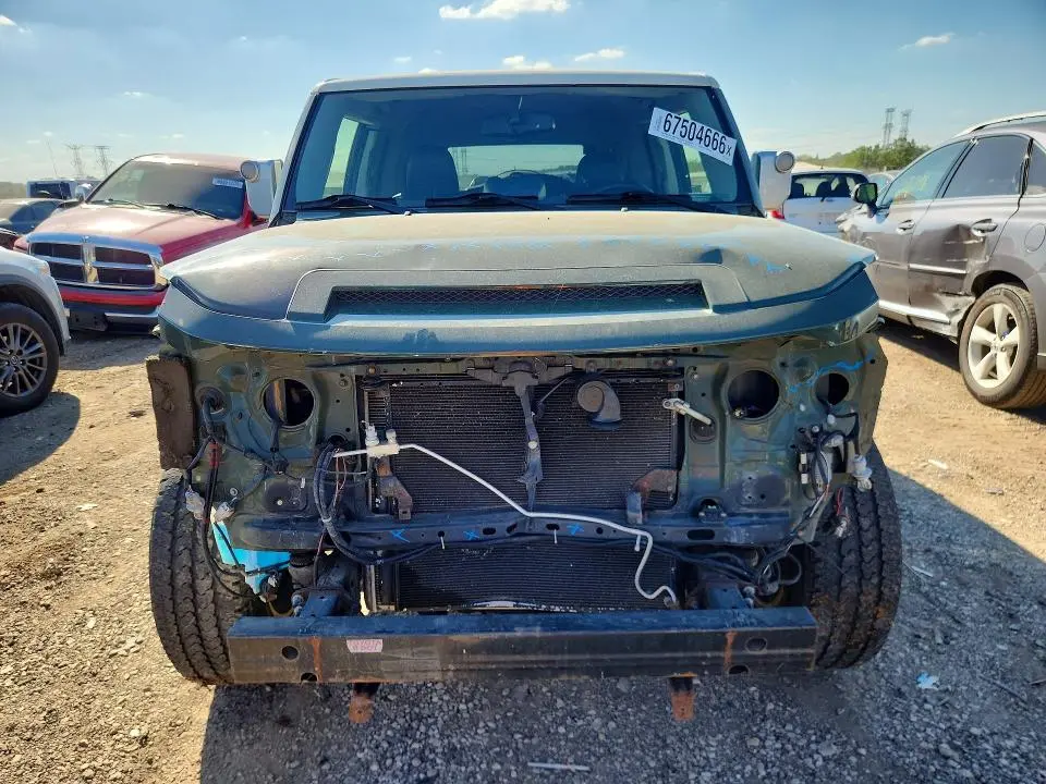 2014 TOYOTA FJ CRUISER BASE  