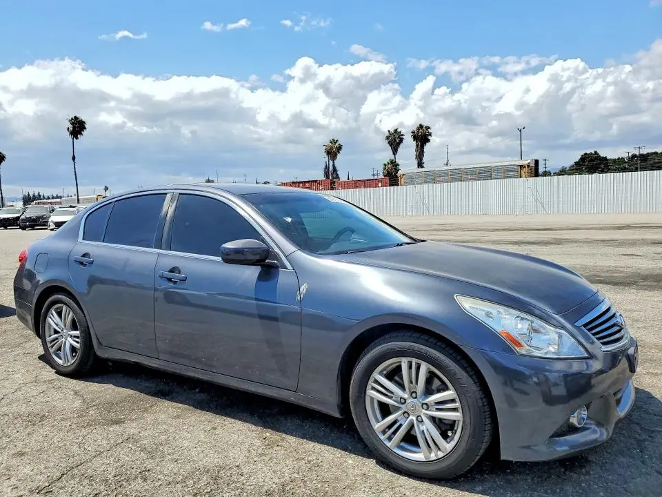 2012 INFINITI G37 BASE  