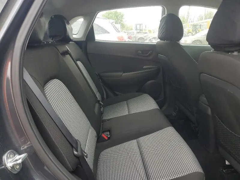 2019 HYUNDAI KONA SE  