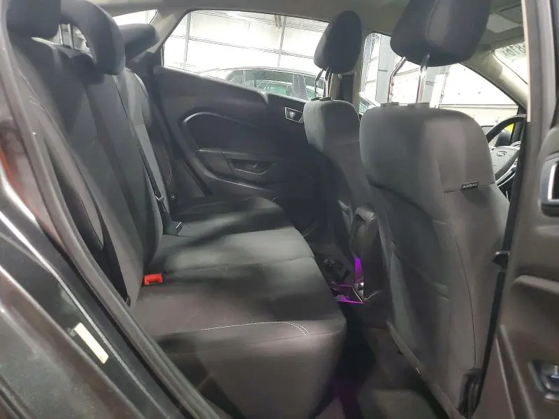 2016 FORD FIESTA SE  