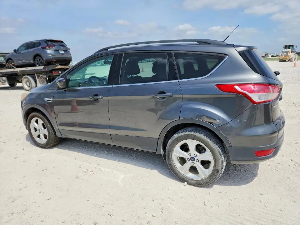 2016 FORD ESCAPE SE  