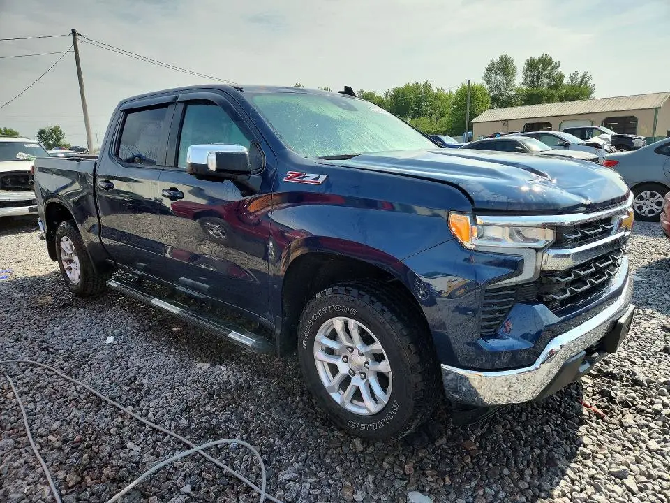 2022 CHEVROLET SILVERADO K1500 LT  