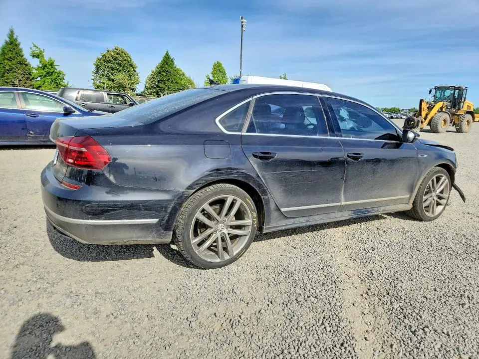 2017 VOLKSWAGEN PASSAT R-LINE  