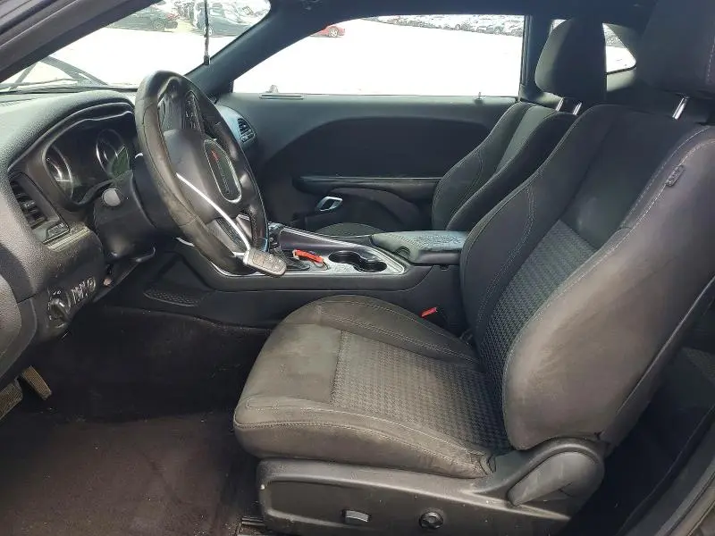 2016 DODGE CHALLENGER SXT  