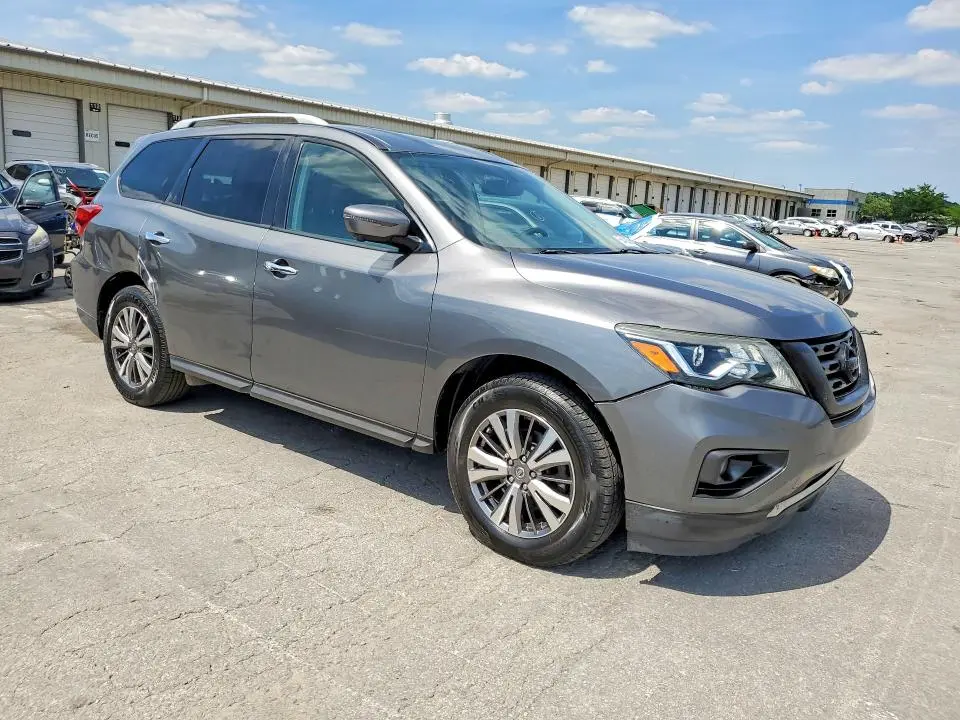 2018 NISSAN PATHFINDER SL  