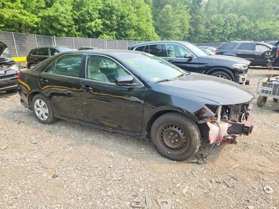 2014 TOYOTA CAMRY LE  