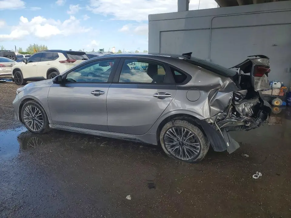2024 KIA FORTE GT LINE  