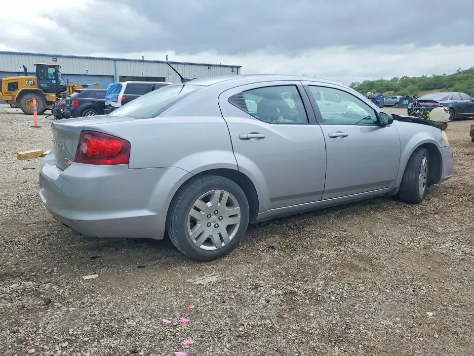 2013 DODGE AVENGER SE  