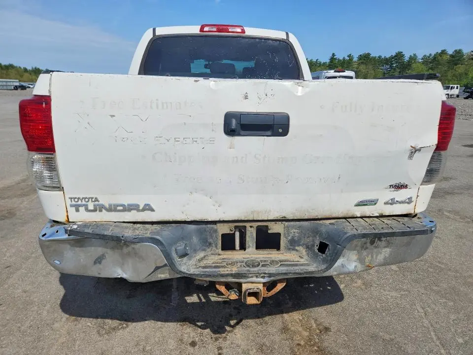 2013 TOYOTA TUNDRA CREWMAX SR5  