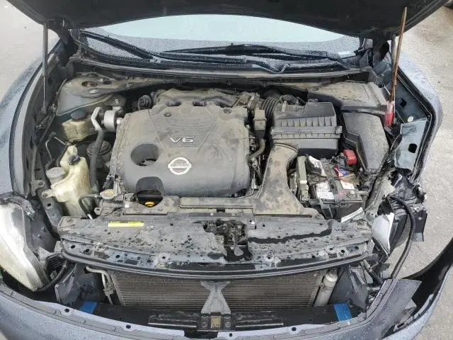 2011 NISSAN MAXIMA S  