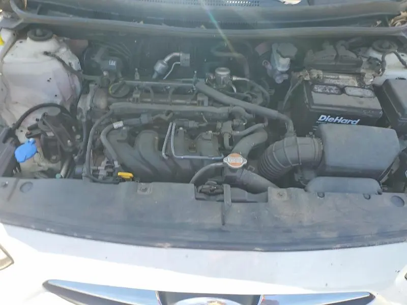 2012 HYUNDAI ACCENT GLS  