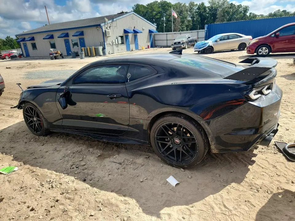 2023 CHEVROLET CAMARO LT1  