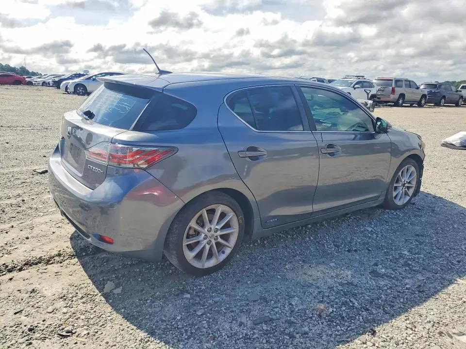 2013 LEXUS CT 200  